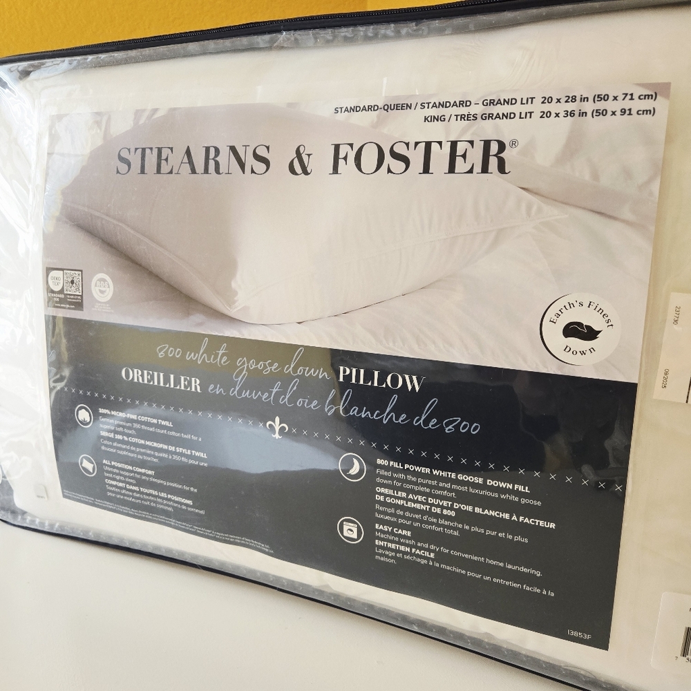 Stearns & Foster Luxurious 800 Fill Power White Goose Down Pillow Standard/Queen - Picture 3 of 9